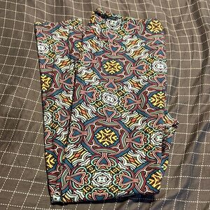 LulaRoe Colorful Celtic Pattern Leggings